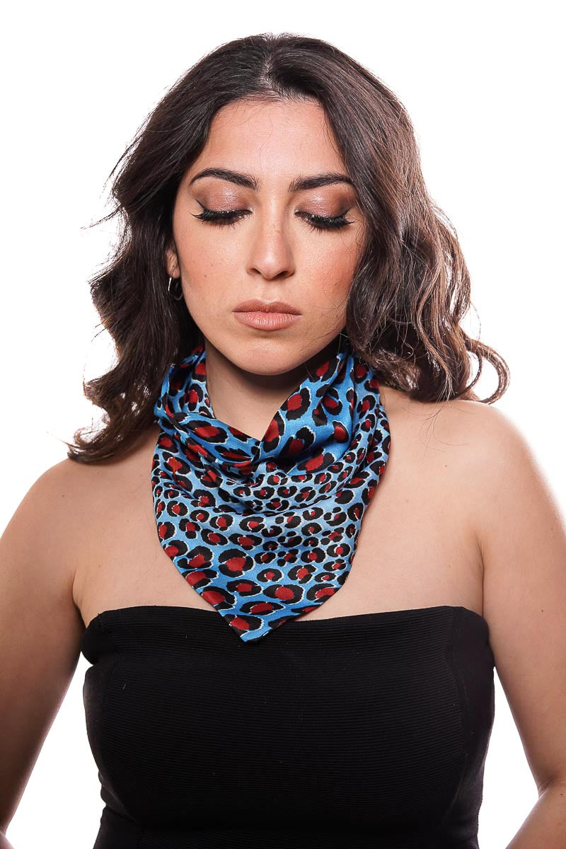 Bandana foulard in viscosa fantasia leopardata