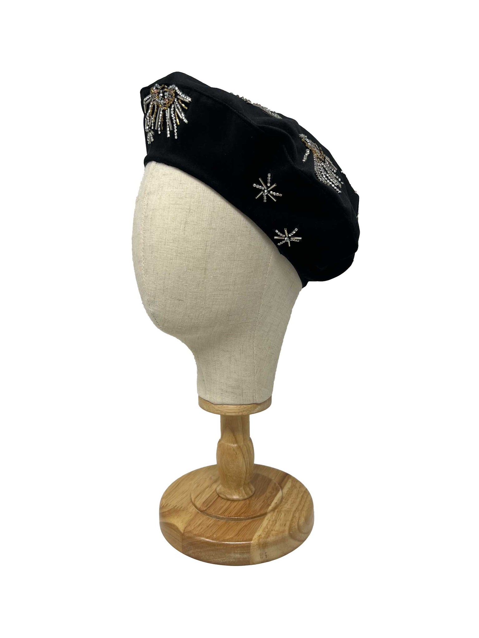 "Astra" black velvet embroidered beret