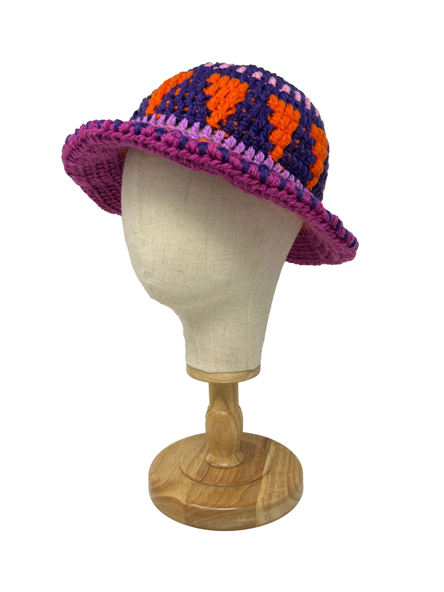 Cappello da pescatore all'uncinetto in lana etnica viola e arancione